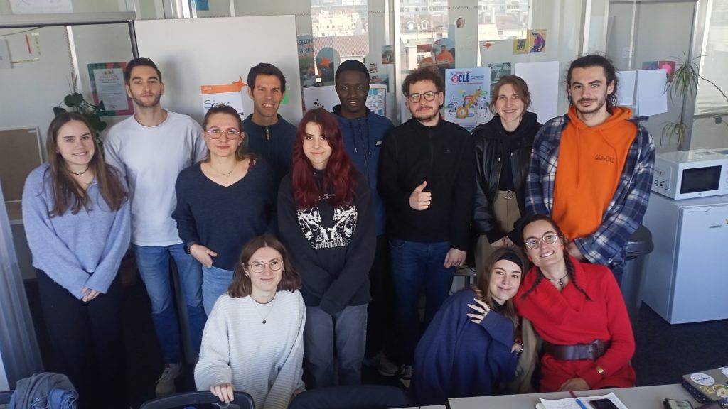 Rencontre avec les jeunes volontaires en service civique d'Unis Cité à Lyon pour parler transition énergétique.